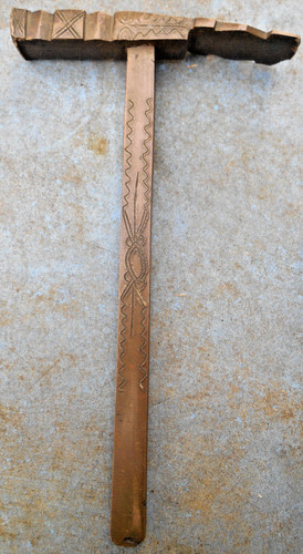 Ancien marteau casser le - marteau, a