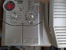 Pédale multi-effets ZOOM 606 GUITAR pour guitare sans adaptateur secteur