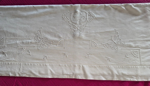 Beau drap ancien brodé - , de