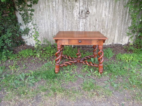 Table bureau style louis - ,