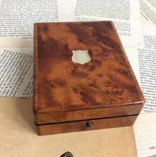 Ecrin Coffret pour Bracelet Montre Médaille en Bois et Ecusson de Nacre XIXème