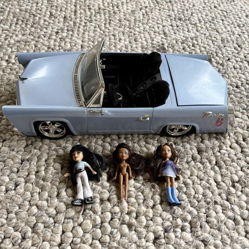 Bratz dolls with - with, convertible