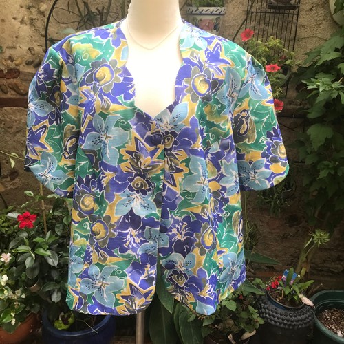 Veste fond bleu vert - , et