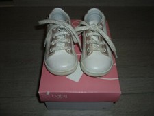 Chaussures bottines blanches coeurs roses taille 20 Gemo Baby