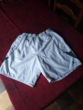Short blanc domyos taille L neuf