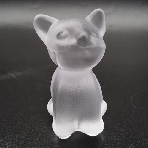 Sculpture figurine chat assis