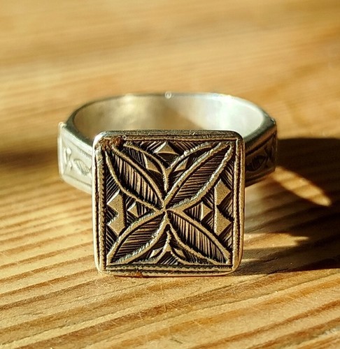 Belle ancienne bague - belle,