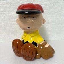 Tirelire en céramique sur le