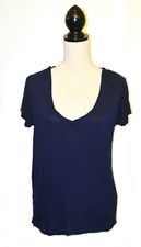 T SHIRT TAILLE L BLEU MARQUE JENNYFER  ÉP 48 CM AISS 54CM LONG 62 CM   DÉCOLLETÉ