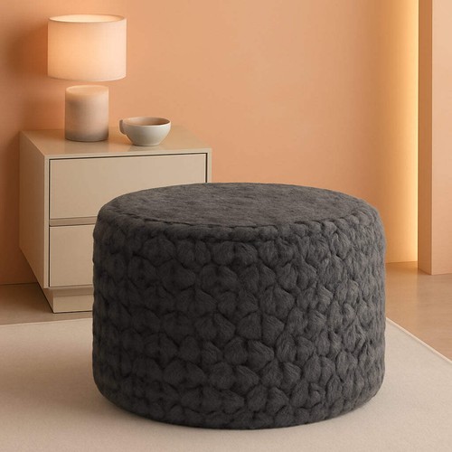 Luxuriously round pouf - round,