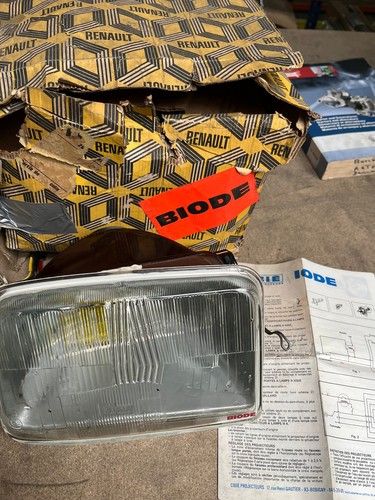 Renault phare droit - ,