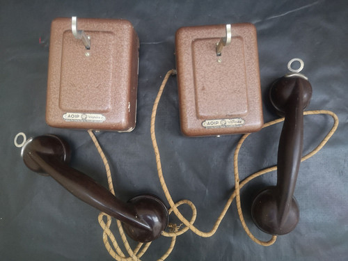 Aoip lot telephones anciens - ,