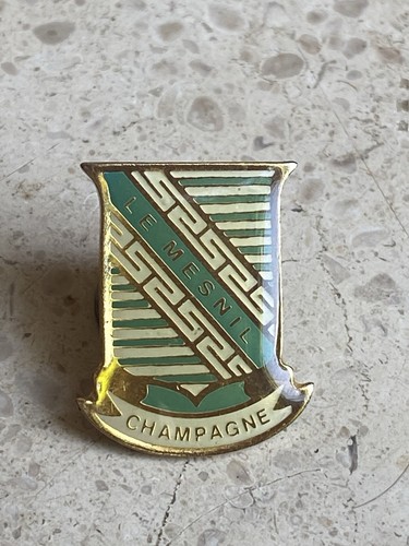 Pin champagne mesnil - pin’s,