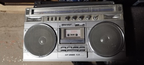 Sharp 8989h radio cassette - radio,