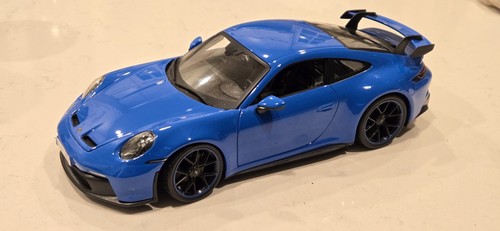 Maisto porsche 911 gt3 - 1:18,