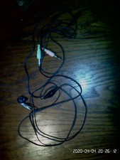 CABLE ECOUTEUR MICRO ENTRER SORTIE AUDIO JACK 3.5 MM MALE 1.4 M