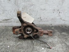 Pivot de moyeu avant gauche