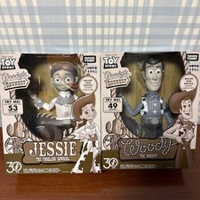 Figurine parlante taille