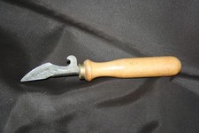 Ouvre-boîte - Décapsuleur