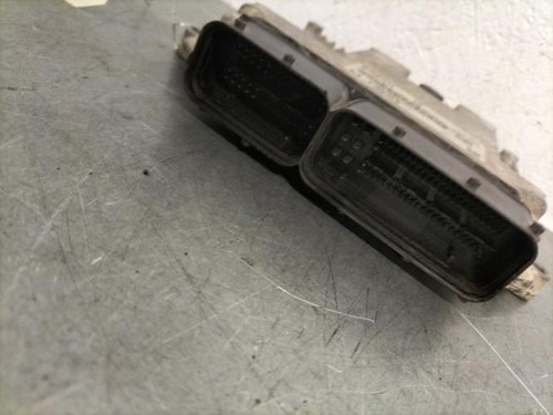Calculateur moteur opel zafira - calculateur,