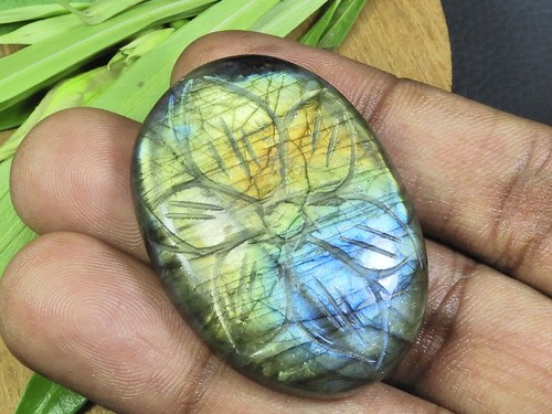 Cabochon ovale sculpture - , multi