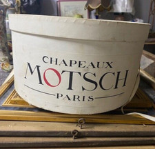 Rare et beau chapeau avec son