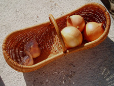 ancien panier en osier rotin tréssé  forme original