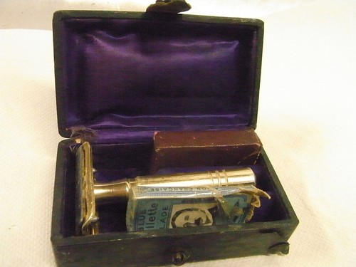 Ancien rasoir mécanique lame - ancien,