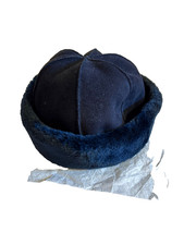 UN JOUR AILLEURS bonnet noir