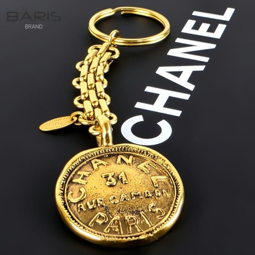 Chanel rue cambon medallion - rue,