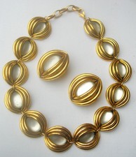 TARATATA vintage  COLLIER ET