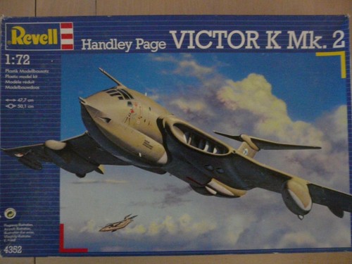 Maquette avion revell ref - 1/72,