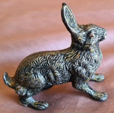 Figurine de vitrine en métal