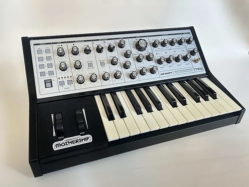 Moog sub phatty très - sub, en