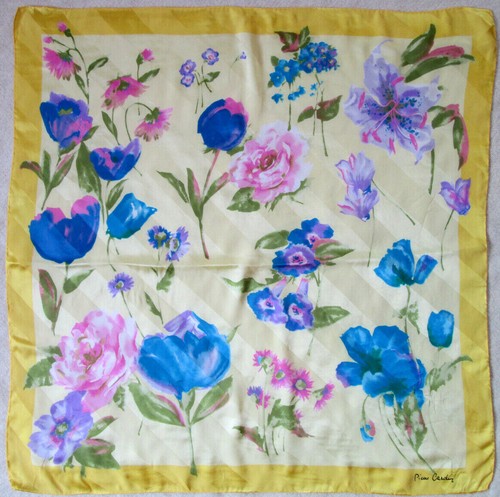 Superbe foulard pierre cardin - -superbe,