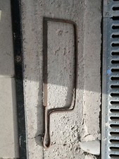 Ancienne scie à métaux totalement en métal