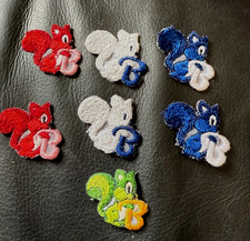 Lot de 7  " ecureuils" applications broderie décorations/réparations vêtements