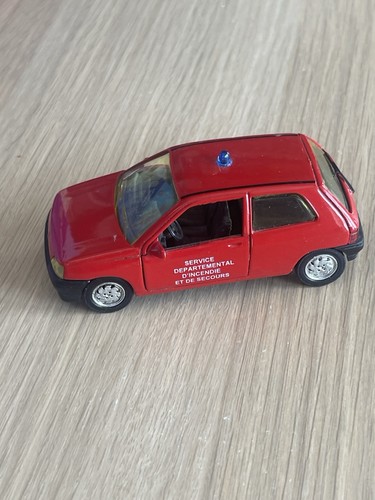 Voiture sapeurs pompiers - voiture,
