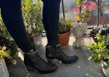 Gorgeous Zadig & Voltaire Ankle Boots , Size 37, Black