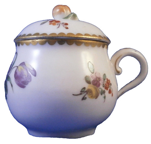 Tasse crème liddée - À,