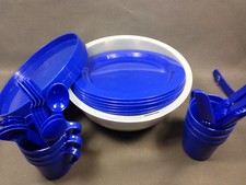 Ancien set de pique nique Habitat assiettes verres fourchettes couteaux