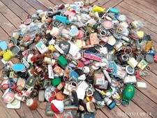 gros lot d'ancien porte-clés publicitaires ( plus de 1120 )  . 12 kg année 1960