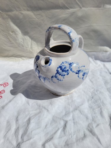 Ancien picher faience - faience, blanche