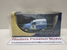 Citroen 2CV azu Lait Mont