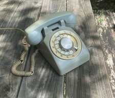  Téléphone ITT CGCT vintage 