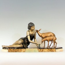 URIANO (vers 1920-1930) ◊ Femme aux deux biches ◊ Fonte d'art Art Déco signée 