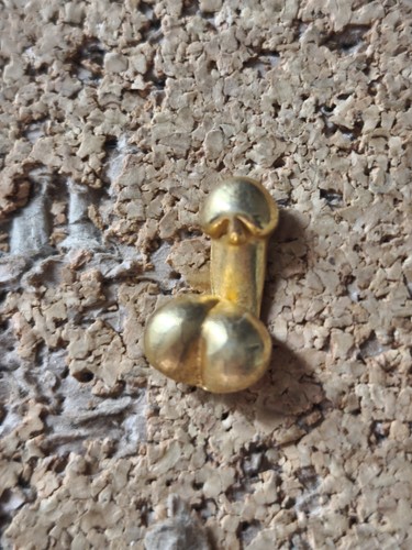 Pin zizi phallus pénis - pin's,
