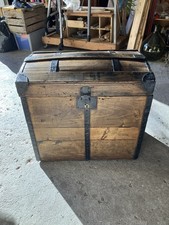 Superbe malle en bois de