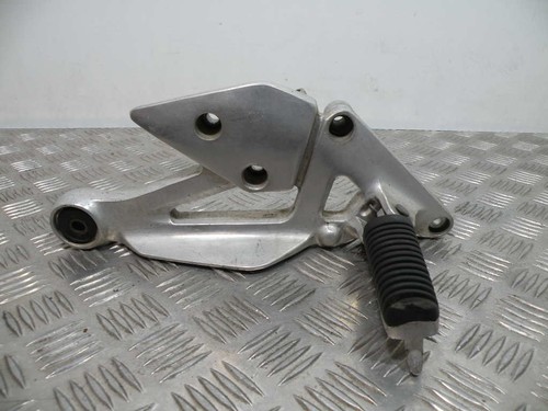 Platine repose pied droit - platine,