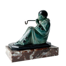 Sculpture Porte montre Art Déco métal  vert de gris 1930 Pierrot socle marbre